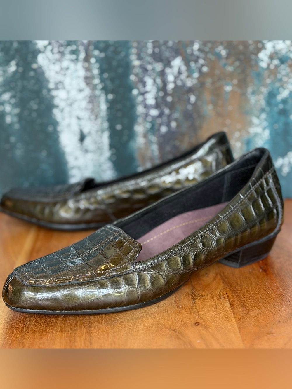 Clarks Old Money Late 2000’s Y2K Bottle Green Croc Leather Loafers 8N (VGUC) - Picture 13 of 13